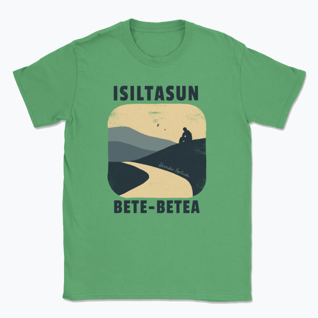 Isiltasun bete-betea - Unisex Kamiseta